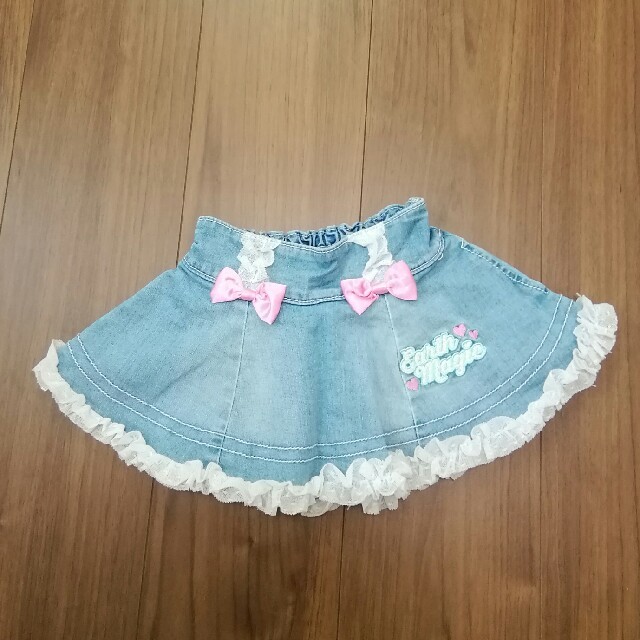 EARTHMAGIC(アースマジック)のアースマジック★スカパン★100cm キッズ/ベビー/マタニティのキッズ服女の子用(90cm~)(スカート)の商品写真