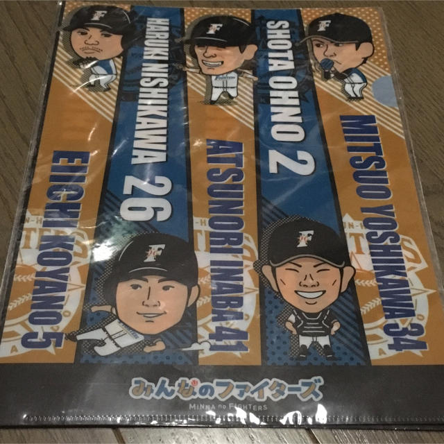 北海道日本ハムファイターズ(ホッカイドウニホンハムファイターズ)の日本ハムファイターズクリアファイル2枚 スポーツ/アウトドアの野球(記念品/関連グッズ)の商品写真