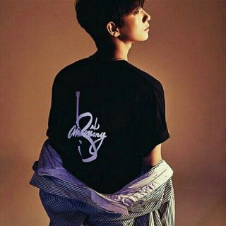 seventeenデビュー3周年記念ジョシュアデザインTシャツ