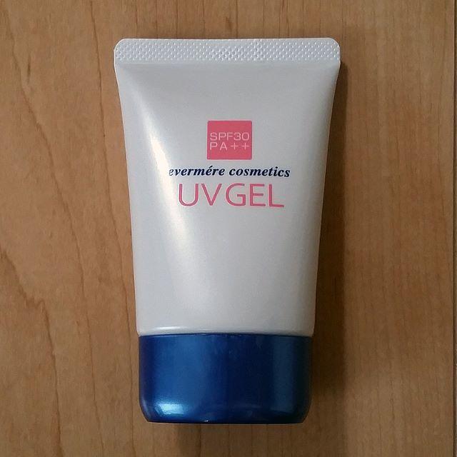 evermere(エバメール)のエバメール UVゲル 日焼け止め SPF30 新品 未使用 コスメ/美容のボディケア(日焼け止め/サンオイル)の商品写真