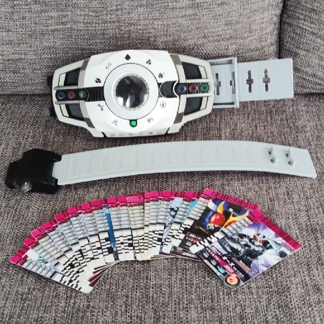 Bandai 仮面ライダーディケイド 変身ベルトの通販 By ゆうすけ S Shop バンダイならラクマ Bandai 仮面ライダーディケイド 変身ベルトの通販 By ゆうすけ S Shop バンダイならラクマ