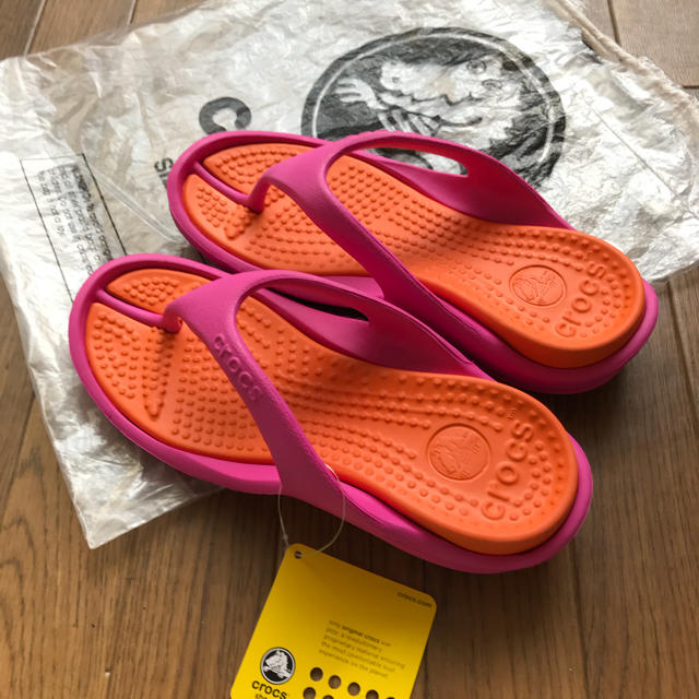 crocs(クロックス)のクロックス ビーチサンダル レディースの靴/シューズ(ビーチサンダル)の商品写真