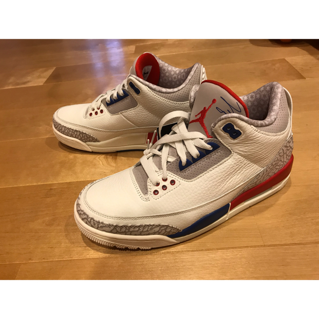 NIKE(ナイキ)のAIR JORDAN 3 RETRO ナイキ エアジョーダン3  メンズの靴/シューズ(スニーカー)の商品写真