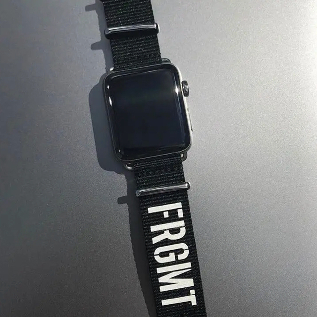 せずコメン FRAGMENT - 20mm FRAGMENT Apple Watch Bandフラグメントの ...