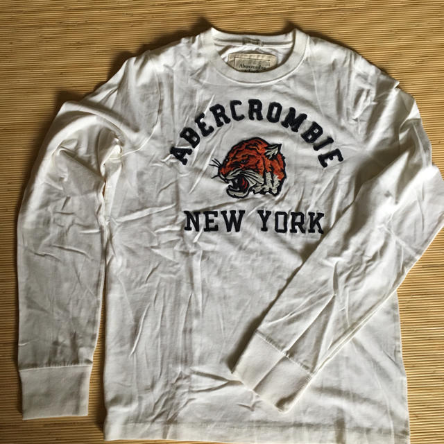 Abercrombie&Fitch(アバクロンビーアンドフィッチ)のAbercrombie &Fitch   長袖Ｔシャツ メンズのトップス(Tシャツ/カットソー(七分/長袖))の商品写真