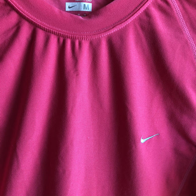 NIKE(ナイキ)のNIKE 長袖Tシャツ レディースのトップス(Tシャツ(長袖/七分))の商品写真