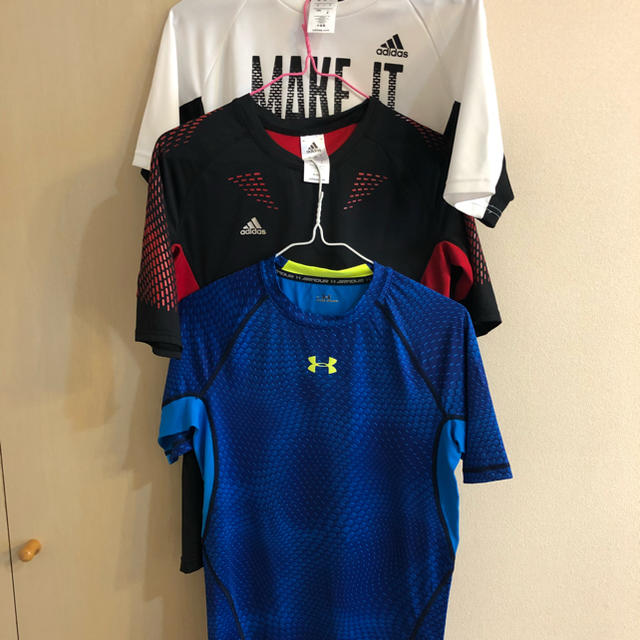 UNDER ARMOUR(アンダーアーマー)のトレーニングウエア&Tシャツ3点 スポーツ/アウトドアのランニング(ウェア)の商品写真