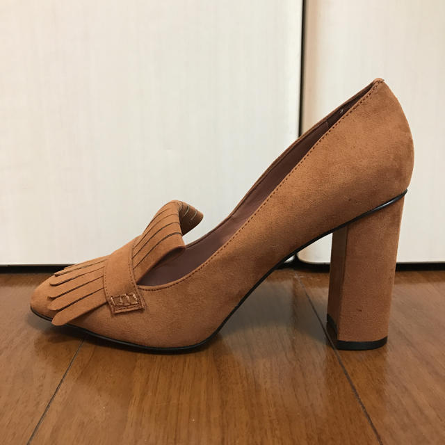 Charles and Keith(チャールズアンドキース)のパンプス レディースの靴/シューズ(ハイヒール/パンプス)の商品写真