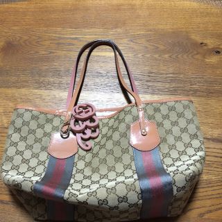 グッチ(Gucci)のGUCCI ハンドバッグ(ハンドバッグ)