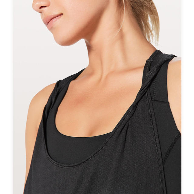 lululemon☆スポーツブラ☆ Everlux Front Cut-Out Train Bra