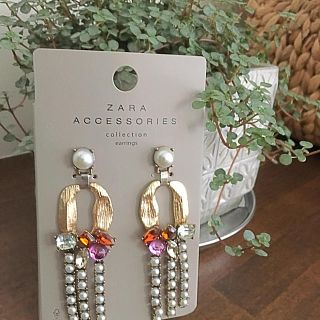 ザラ(ZARA)のZARA ビジュー ピアス(ピアス)