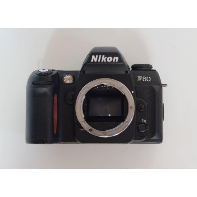 Nikon(ニコン)のＮｉｋｏｎ　銀塩（フィルム）一眼レフカメラ　Ｆ８０ スマホ/家電/カメラのカメラ(フィルムカメラ)の商品写真