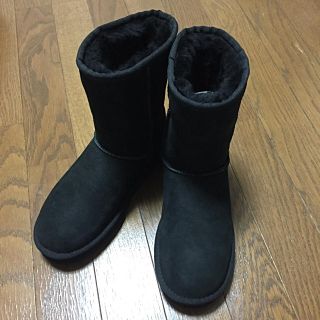 アグ(UGG)のUGG CLASSIC SHORT ムートンブーツ(ブーツ)