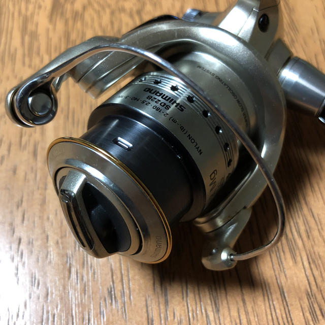 SHIMANO(シマノ)のシマノ SHIMANO スピニングリール ツインパワー 1000PGS スポーツ/アウトドアのフィッシング(リール)の商品写真