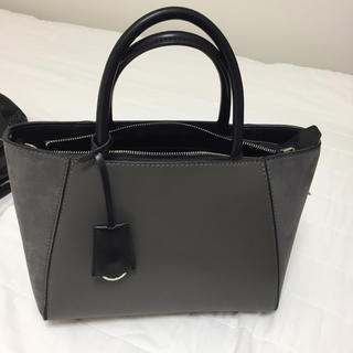 ザラ(ZARA)のZARA ハンドバッグ(ハンドバッグ)