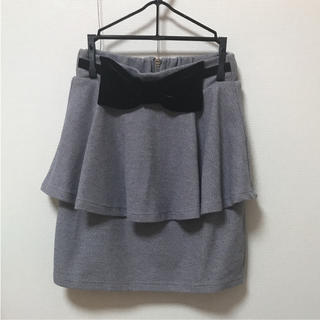 ロジータ(ROJITA)のロジータ☆前ベロアリボンペプラムタイトスカート(ミニスカート)