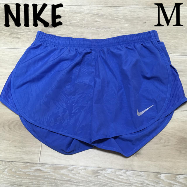 NIKE(ナイキ)のM ナイキ レディース ショートパンツ 新品 ランパン NIKE レディースのパンツ(ショートパンツ)の商品写真