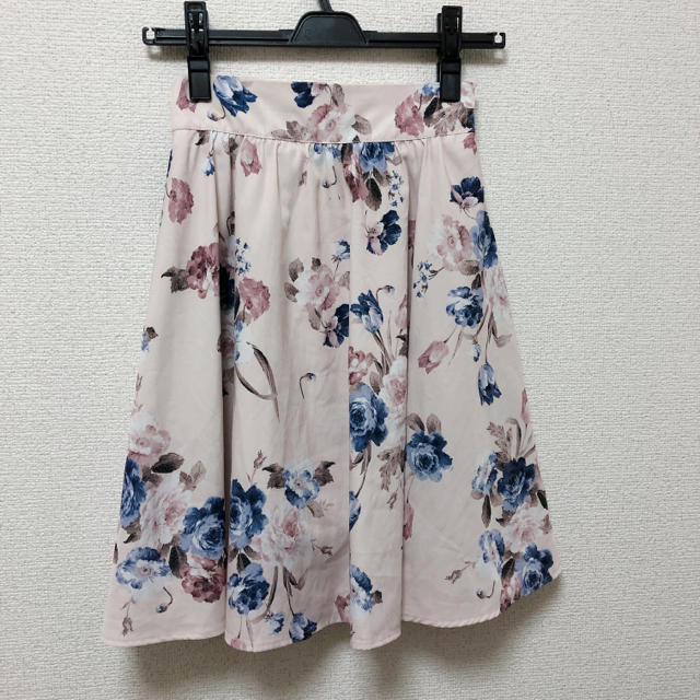 evelyn(エブリン)のAnMILLE アンティーク花柄スカート レディースのスカート(ひざ丈スカート)の商品写真