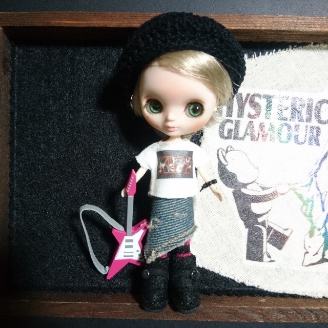 SALE!プチブライス★ハードロックTシャツとダメージデニムスカート | フリマアプリ ラクマ