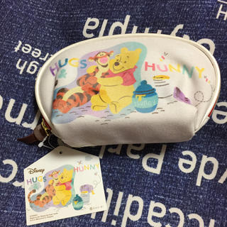 クマノプーサン(くまのプーさん)の新品 Disney くまのプーさん シェルポーチ(ポーチ)