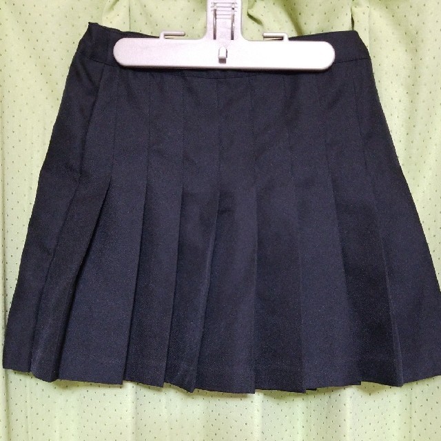 SPINNS(スピンズ)のスピンズ　黒　プリーツスカート レディースのスカート(ミニスカート)の商品写真