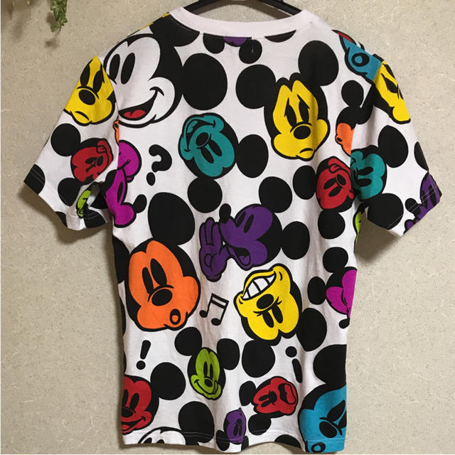 Disney(ディズニー)のディズニーDisney Tシャツ エンタメ/ホビーのおもちゃ/ぬいぐるみ(キャラクターグッズ)の商品写真