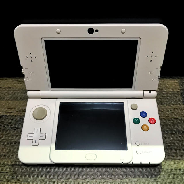 NINTENDO NEW 3DS