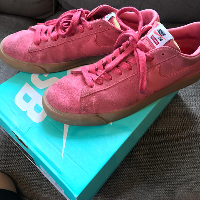 Supreme(シュプリーム)のsupreme blazer low gt qs pink NIKE 29cm  メンズの靴/シューズ(スニーカー)の商品写真