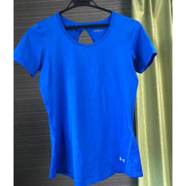 UNDER ARMOUR(アンダーアーマー)のＴシャツ レディースのトップス(Tシャツ(半袖/袖なし))の商品写真