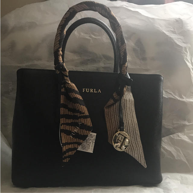 Furla(フルラ)のフルラ    新品  人気2wayバック ブラック レディースのバッグ(ショルダーバッグ)の商品写真