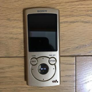 ソニー(SONY)のSONY WALKMAN ウォークマン ゴールド(ポータブルプレーヤー)