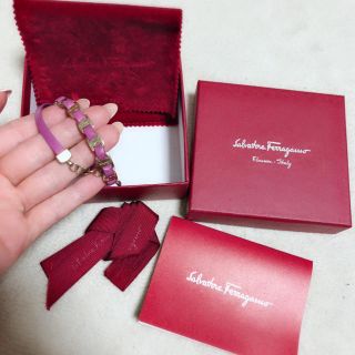 フェラガモ(Ferragamo)の最終値下げ！フェラガモ♡ヴァラ 二連ブレスレット(ブレスレット/バングル)