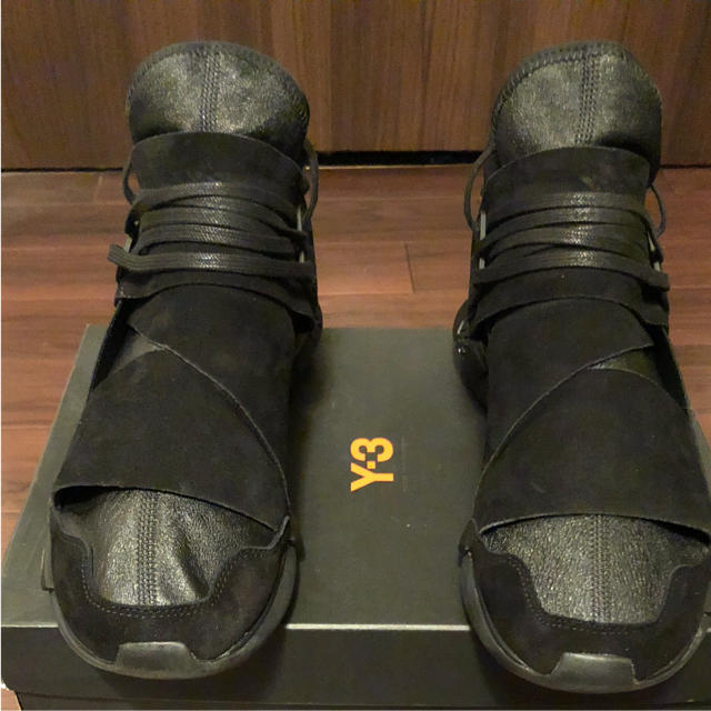 Y-3(ワイスリー)のY-3 QASA HIGH Triple Black メンズの靴/シューズ(スニーカー)の商品写真