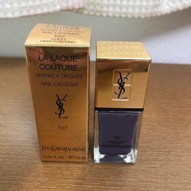 Yves Saint Laurent Beaute(イヴサンローランボーテ)のサンローラン  限定ネイル コスメ/美容のネイル(マニキュア)の商品写真