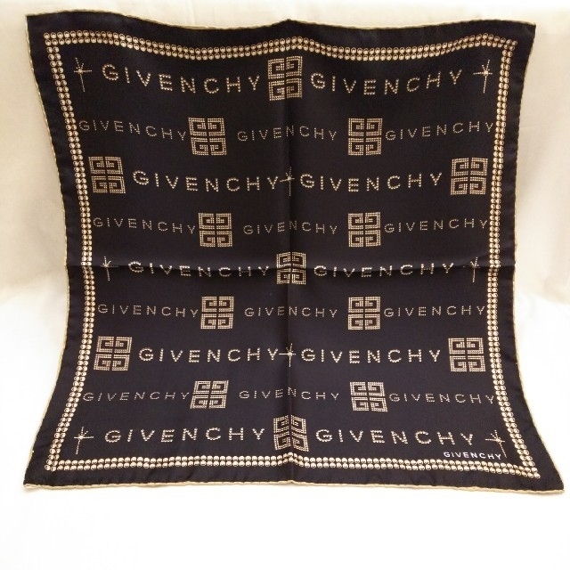 GIVENCHY(ジバンシィ)のGIVENCHY ジバンシー スカーフ シルク100％ レディースのファッション小物(バンダナ/スカーフ)の商品写真