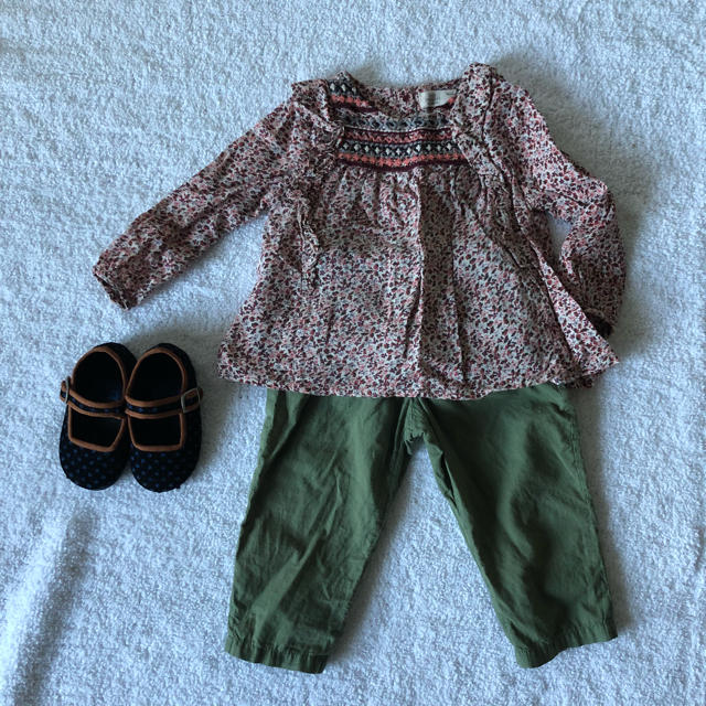 ZARA KIDS(ザラキッズ)のみーちゃん様✳︎Zara ベビー ボヘミアンブラウス80 キッズ/ベビー/マタニティのベビー服(~85cm)(シャツ/カットソー)の商品写真