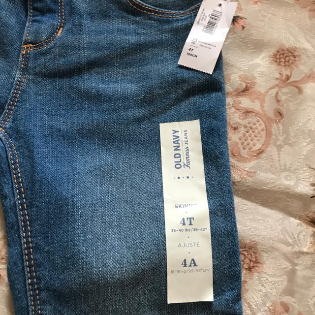 Old Navy(オールドネイビー)の新品☆OLD NAVY オールドネイビー キッズ デニムパンツ ジーンズ キッズ/ベビー/マタニティのキッズ服女の子用(90cm~)(パンツ/スパッツ)の商品写真