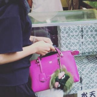 フェンディ(FENDI)のゆき様専用 フェンディ チャーム 正規品(バッグチャーム)