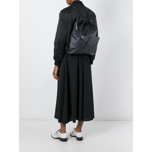 MM6(エムエムシックス)の6/27午前中処分します。MM6 maison margiela レザーリュック レディースのバッグ(リュック/バックパック)の商品写真