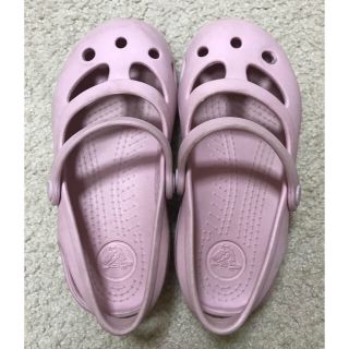 クロックス(crocs)のクロックス  サンダル c10 17.5 まで 女の子 記名あり(サンダル)