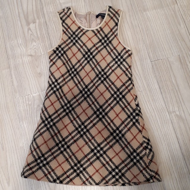 BURBERRY(バーバリー)のバーバリーワンピース　110 キッズ/ベビー/マタニティのキッズ服女の子用(90cm~)(ワンピース)の商品写真