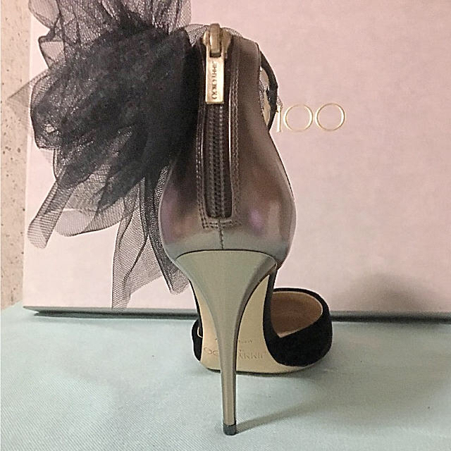 JIMMY CHOO - 新品・日本未入荷カラー【JIMMY CHOO】リボンパンプスの