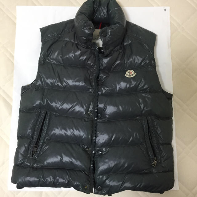 MONCLER(モンクレール)のモンクレール ダウン ベスト  メンズのジャケット/アウター(ダウンベスト)の商品写真