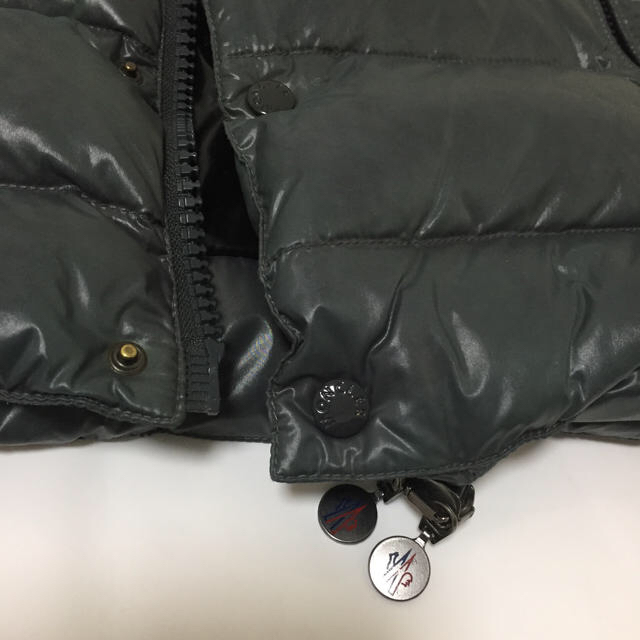 MONCLER(モンクレール)のモンクレール ダウン ベスト  メンズのジャケット/アウター(ダウンベスト)の商品写真