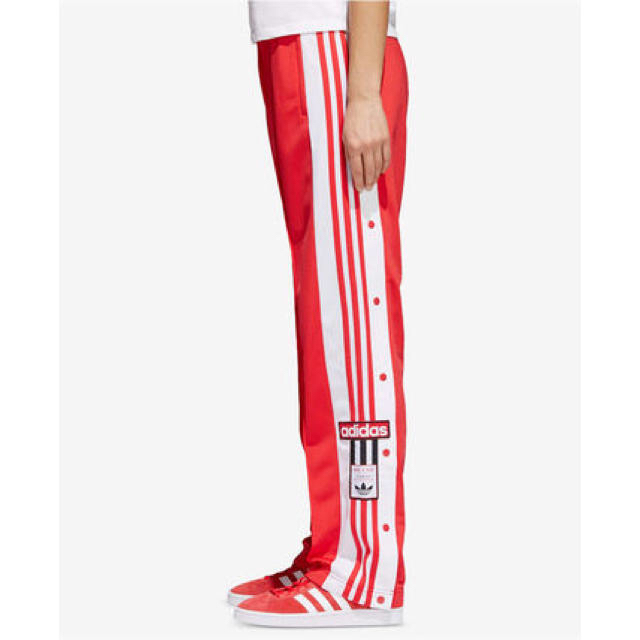 adidas(アディダス)のadidas♡新作サイドスナップトラックパンツ♡赤 メンズのパンツ(その他)の商品写真