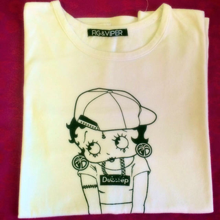 フィグアンドヴァイパー(FIG&VIPER)のFIGベティちゃんTシャツ(Tシャツ(半袖/袖なし))