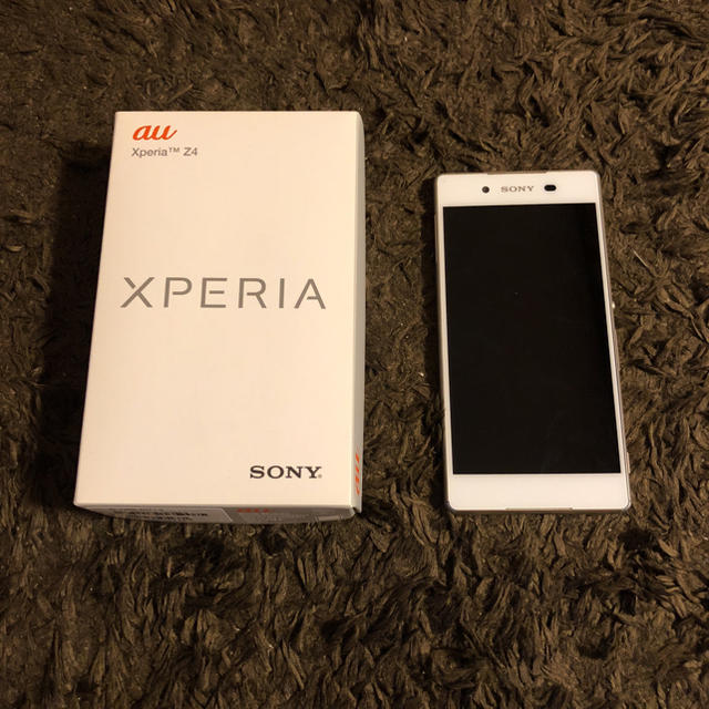 Xperia(エクスペリア)のXPERIA Z4 SOV31 au ホワイト エクスペリア SIMロック解除 スマホ/家電/カメラのスマートフォン/携帯電話(スマートフォン本体)の商品写真