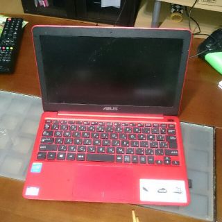 エイスース(ASUS)のゆきんこ様専用  ASUS  PC (オフィス/パソコンデスク)