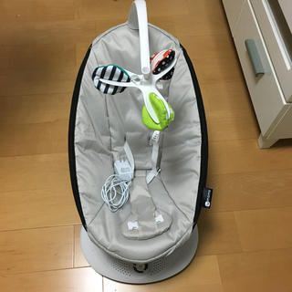 フォーマムズ(4moms)の電動 バウンサー 4moms rockaroo  ロッカールー(その他)