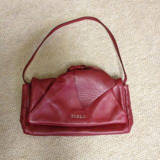 フルラ(Furla)の美品☆FURLA ビッグリボン赤バッグ(ハンドバッグ)